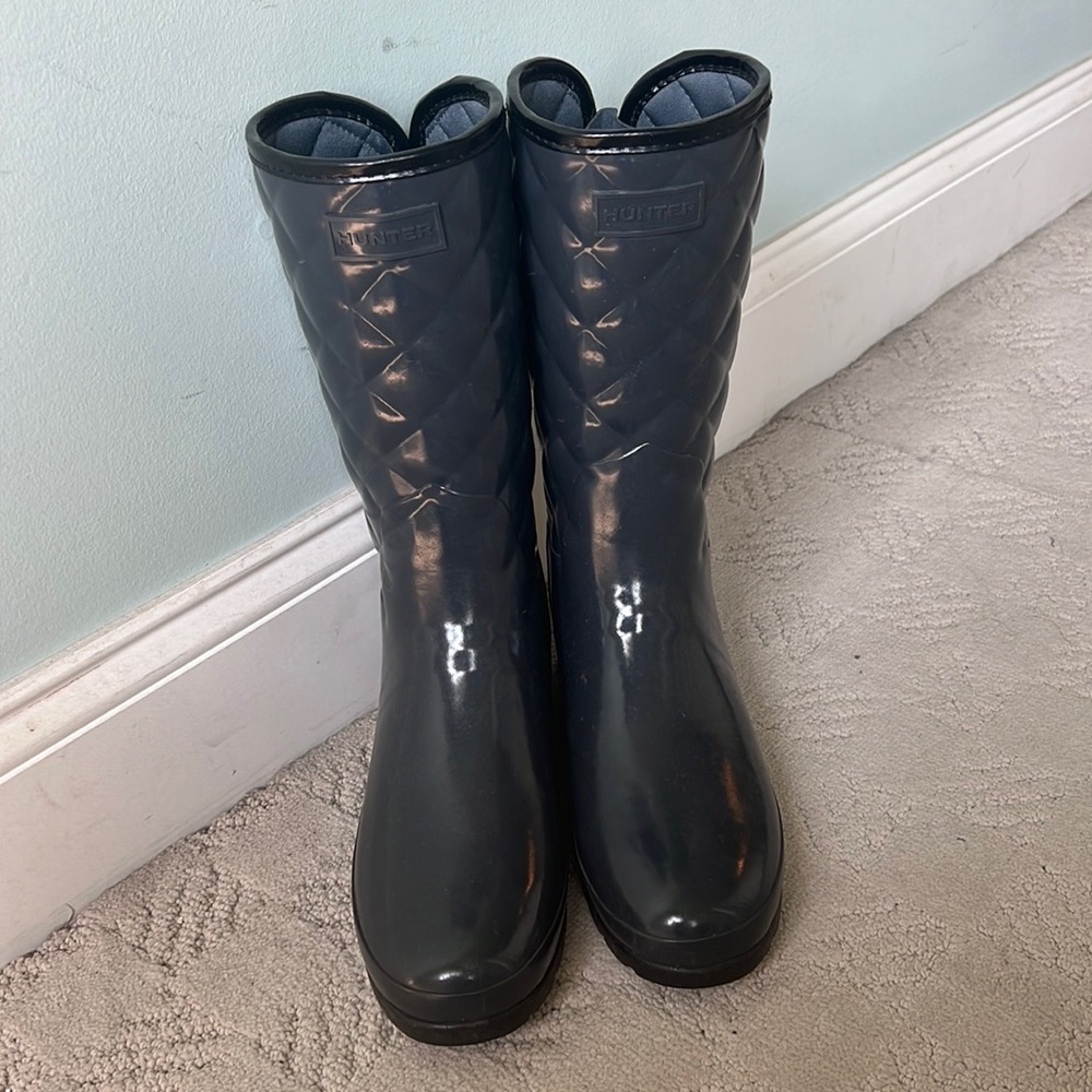 Hunter Refined High Gloss Quilted Short Waterproof Rain Boot in Dark Slate